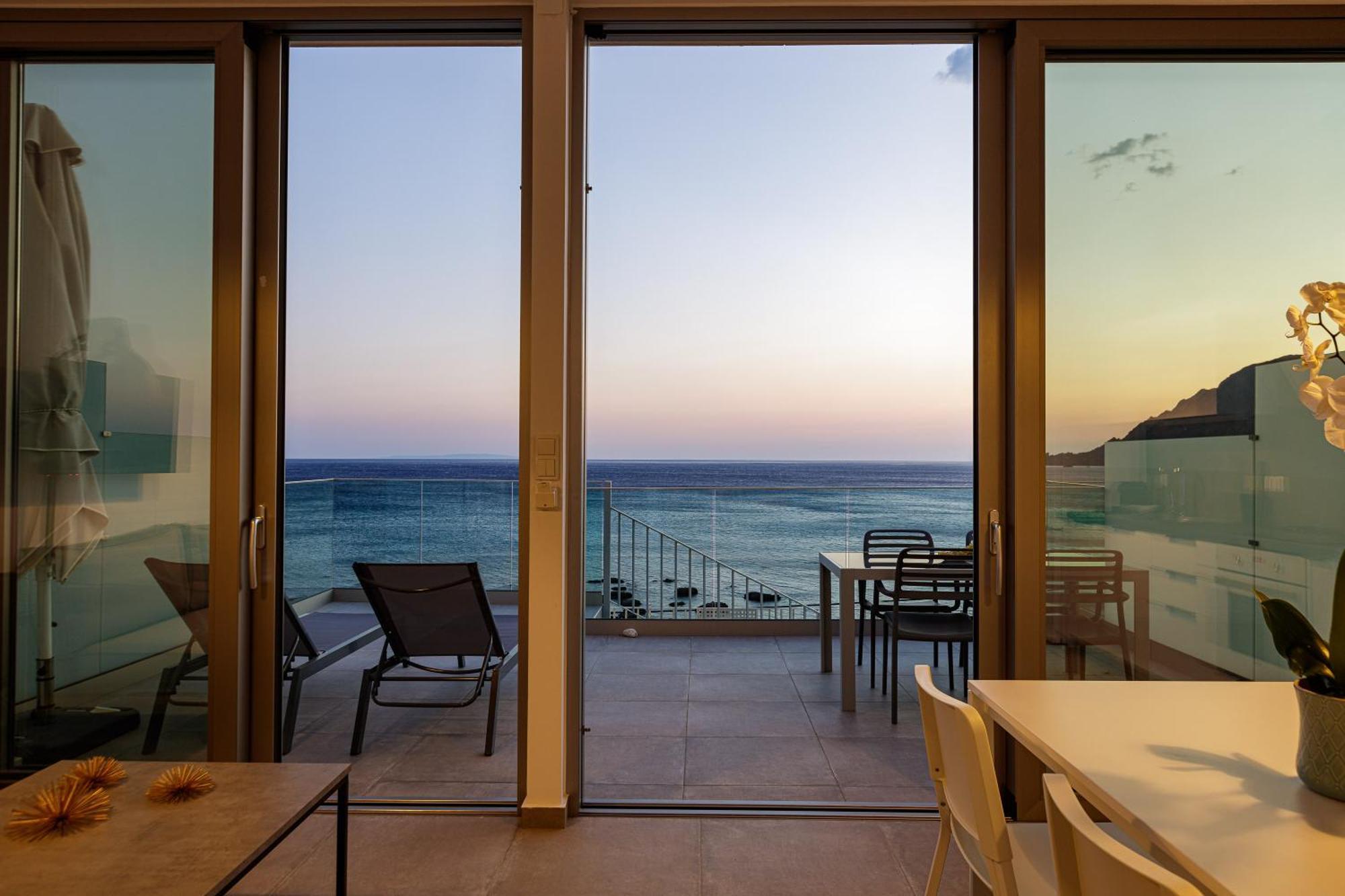 Aelia Seascape Apartments Plakiász Kültér fotó